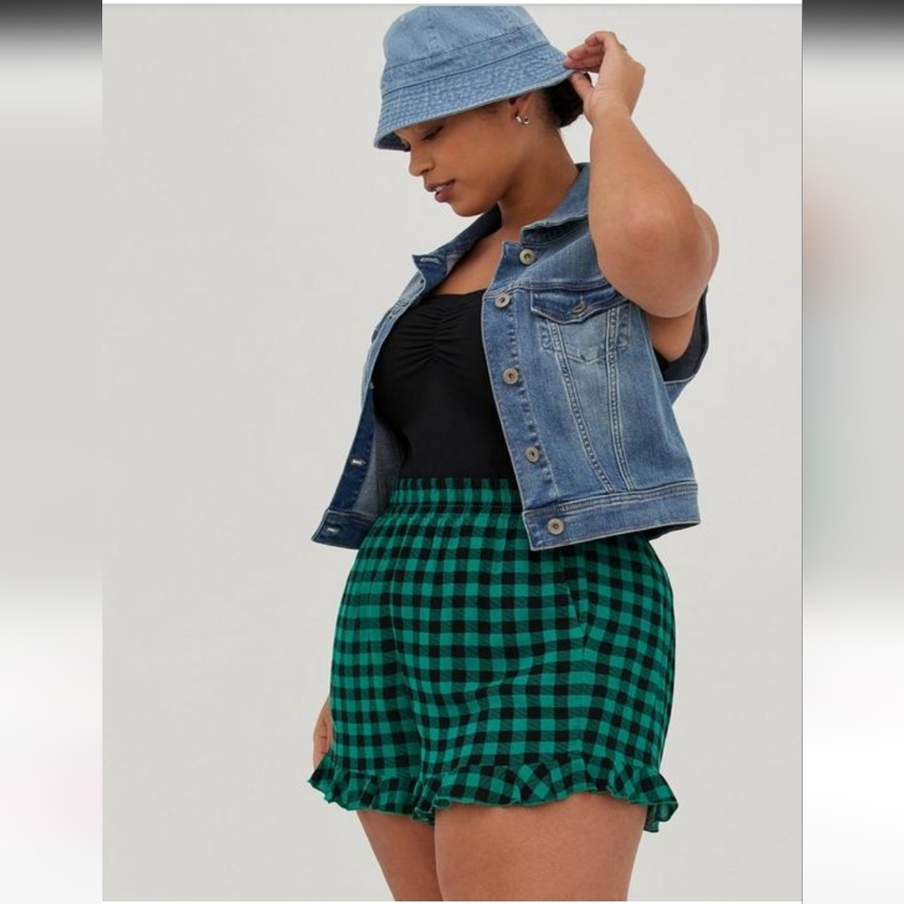 NWT Torrid 5 Inch Shorts